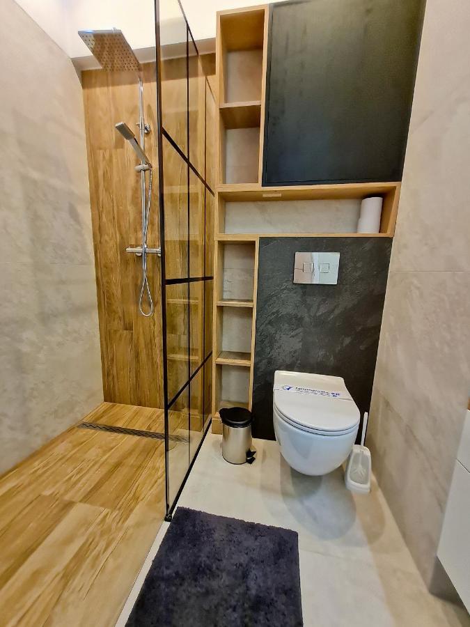 シフィノウイシチェVisit Baltic - Platan Tower Victoriaアパートメント エクステリア 写真